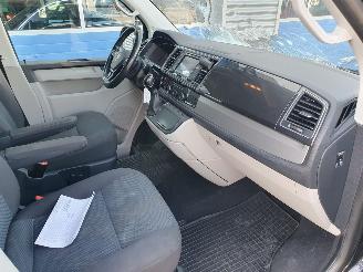 Volkswagen Transporter Automaat 2.0 TDI DC Highline L2H1 picture 19