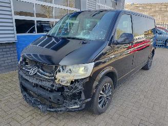 uszkodzony samochody ciężarowe Volkswagen Transporter Automaat 2.0 TDI DC Highline L2H1 2017/6