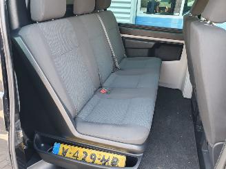 Volkswagen Transporter Automaat 2.0 TDI DC Highline L2H1 picture 29