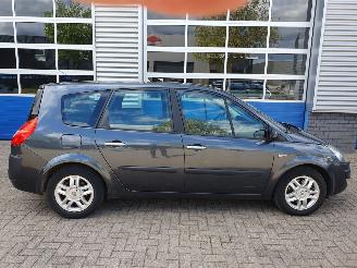 Renault Grand-scenic 2.0-16V Tech Line picture 8