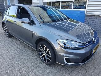 Volkswagen e-Golf  picture 7