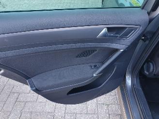 Volkswagen e-Golf  picture 22