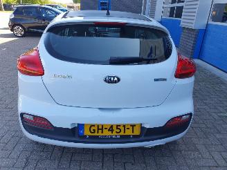 Kia Cee d 1.6 GDI ComfortLine picture 5