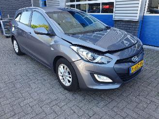 Hyundai I-30 1.6 GDI Go! picture 7