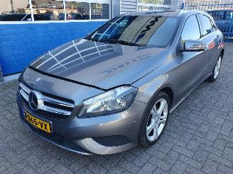 Unfallwagen Mercedes A-klasse 180 Ambition 2015/8