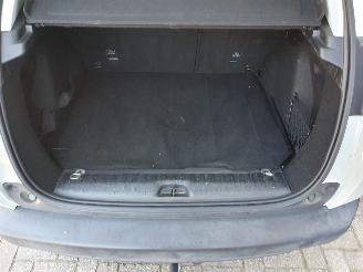 Peugeot 2008 1.2 PureTech Blue Lion picture 24