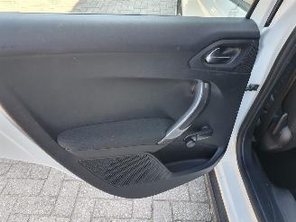 Peugeot 2008 1.2 PureTech Blue Lion picture 22