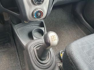 Toyota Yaris 1.3 VVTi Terra schadevrij picture 21