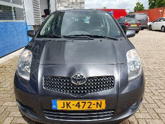 Toyota Yaris 1.3 VVTi Terra schadevrij picture 8