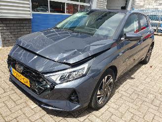 Auto incidentate Hyundai I-20 1.0 T-GDI Premium Hybrid 2021/10