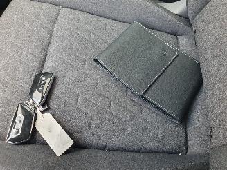 Volkswagen Golf 1.5 eHybrid Life Edition picture 28
