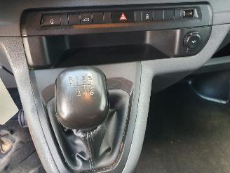 Peugeot Expert 226S 1.6 BlueHDI 115 Premium picture 24