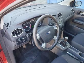 Ford Focus 2.0-16V Rally Edition picture 15