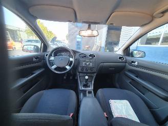 Ford Focus 2.0-16V Rally Edition picture 16