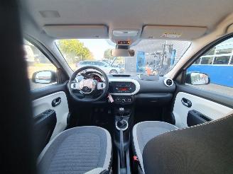 Renault Twingo 1.0 SCe Collection picture 13
