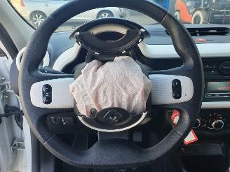 Renault Twingo 1.0 SCe Collection picture 15