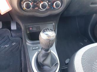 Renault Twingo 1.0 SCe Collection picture 18