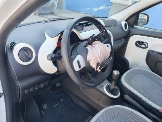 Renault Twingo 1.0 SCe Collection picture 11