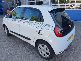 Renault Twingo 1.0 SCe Collection picture 3