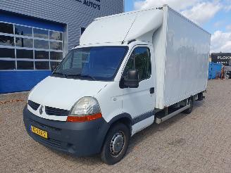 krockskadad bil bedrijf Renault Master T35 2.5 dCi L3H1 Meubelbak 2008/11