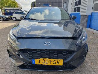 Ford Focus 1.0 EcoBoost Hybrid ST Line Business picture 8