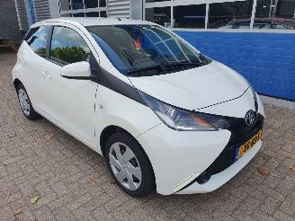 Toyota Yaris 1.0 VVT-i x picture 7