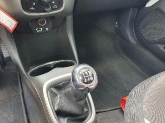 Toyota Yaris 1.0 VVT-i x picture 20