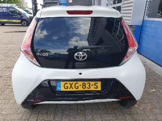 Toyota Yaris 1.0 VVT-i x picture 4