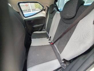 Toyota Yaris 1.0 VVT-i x picture 23