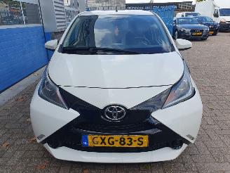 Toyota Yaris 1.0 VVT-i x picture 8