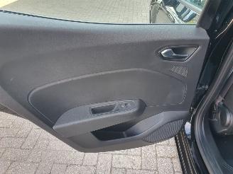 Renault Clio E-TECH FULL HYBRID 1.6 145 evolution picture 28
