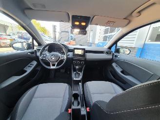 Renault Clio E-TECH FULL HYBRID 1.6 145 evolution picture 19