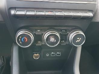 Renault Clio E-TECH FULL HYBRID 1.6 145 evolution picture 25
