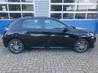 Peugeot 208 1.2 PureTech Active Pack picture 6