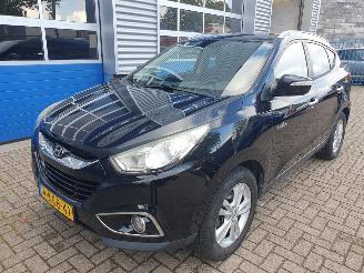 Vaurioauto  passenger cars Hyundai Ix35 1.6i GDI i-Magine 2013/4