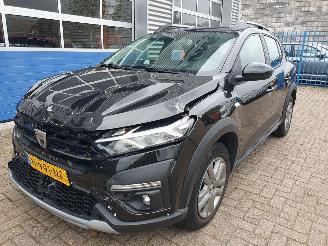 damaged passenger cars Dacia Sandero Stepway 1.0 TCe 90 Comfort 2021/11