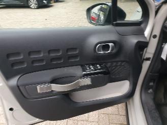 Citroën C3 1.2 PureTech Shine picture 13