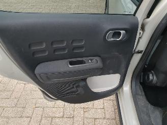 Citroën C3 1.2 PureTech Shine picture 23