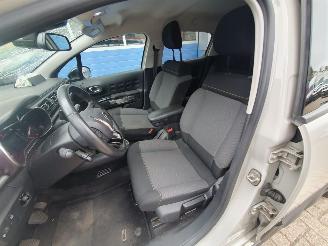 Citroën C3 1.2 PureTech Shine picture 15
