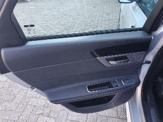 Jaguar XF 2.0d Portfolio R-Sport Automaat picture 25