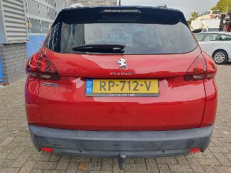 Peugeot 2008 1.2 PureTech Blue Lion picture 4
