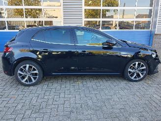 Renault Mégane 1.2 TCe Série Signature Exclusiv Automaat picture 6