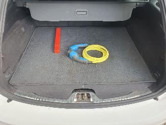 Volvo V-60 2.4 D5 Twin Engine R-Design Automaat Hybrid picture 27