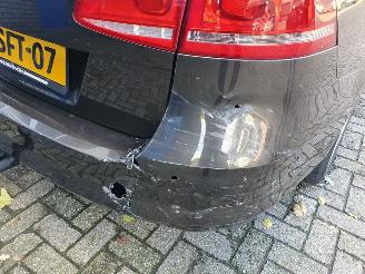 Volkswagen Passat 1.6 TDI BlueMotion Executive Edition picture 11