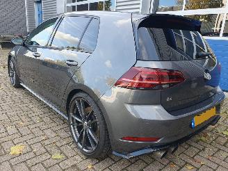 Volkswagen Golf 2.0 TSI 4Motion R Automaat picture 3
