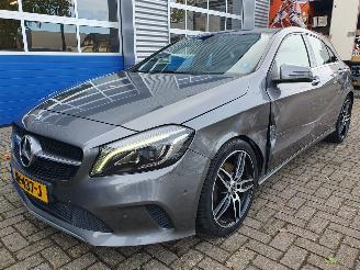 škoda osobní automobily Mercedes A-klasse 180 Lease Edition Ambition 2016/2