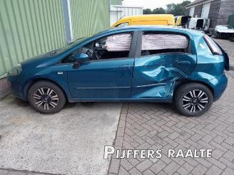Salvage car Fiat Punto  2012/6