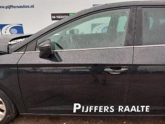 Seat Leon Leon (5FB), Hatchback 5-drs, 2012 / 2020 1.6 TDI Ecomotive 16V picture 16
