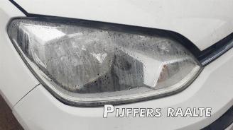 Volkswagen Up! Up! (121), Hatchback, 2011 1.0 12V 60 picture 19