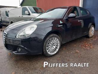 skadebil auto Alfa Romeo Giulietta Giulietta (940), Hatchback, 2010 / 2020 1.6 JTDm 16V 2011